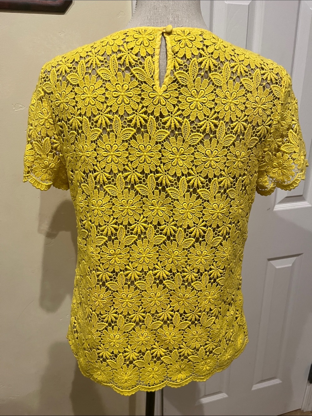 Talbots Yellow Floral Crochet Lace Short Sleeve Top - Picture 4 of 5
